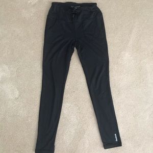 Reebok dark gray workout pants with front pockets!